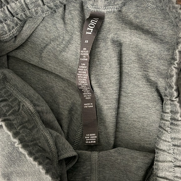 Vuori Performance Joggers, Size XS - Picture 2 of 4